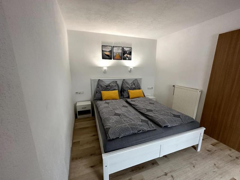 Maisonette-Apartment Mit Grosser Terrasse Im Zentrum Von بريجنتس المظهر الخارجي الصورة